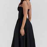 NOVA – Elegantne korsettkleit