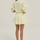 Laney – Pastelselt sidrunine frill seelikshorts