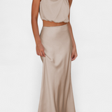 Hanna – Elegantne drapeeritud kleit